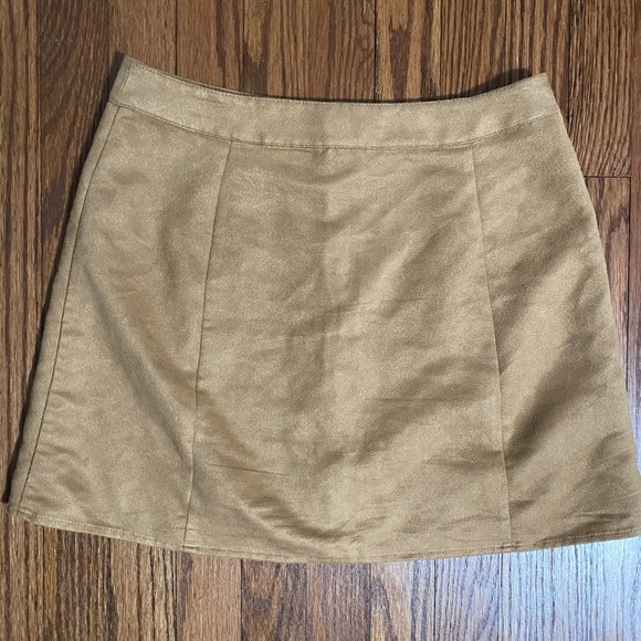 Taupe mini skirt - Picture 2 of 2